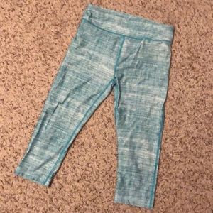 Under Armor compression workout capris